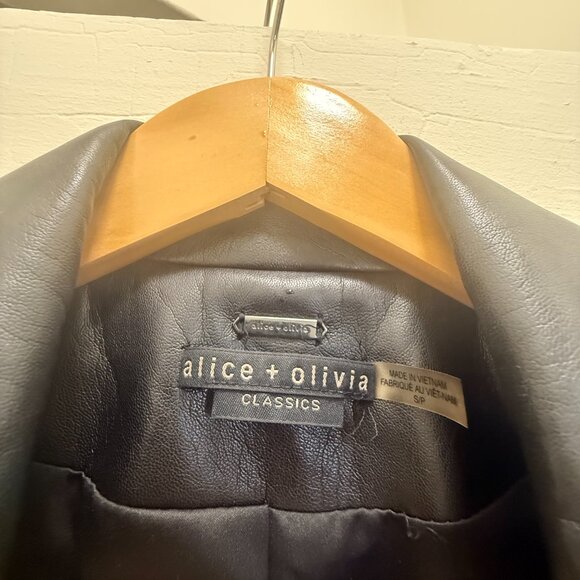 Alice + Olivia Blazer - Picture 5 of 10